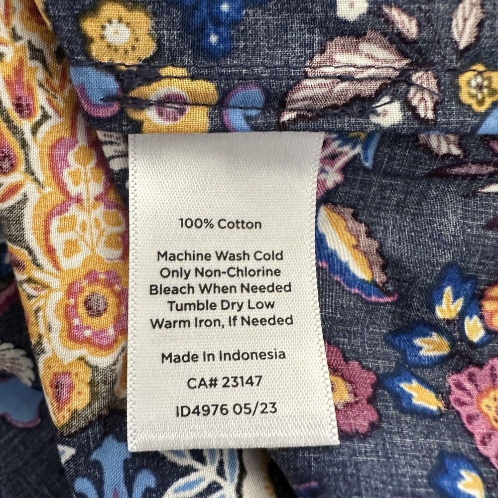 Talbots Poplin Top Women's XS Navy Balloon Sleeve Medallion Print V-Neck‎ NEW - Picture 7 of 7